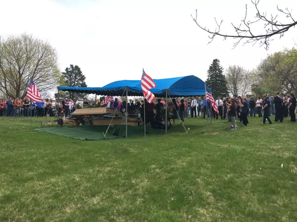 Iowans Swarm Funeral for Veteran with No Living Family