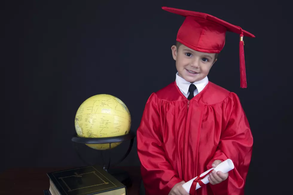 Parents Taking Photos at Kindergarten Graduation Get Into Massive Brawl