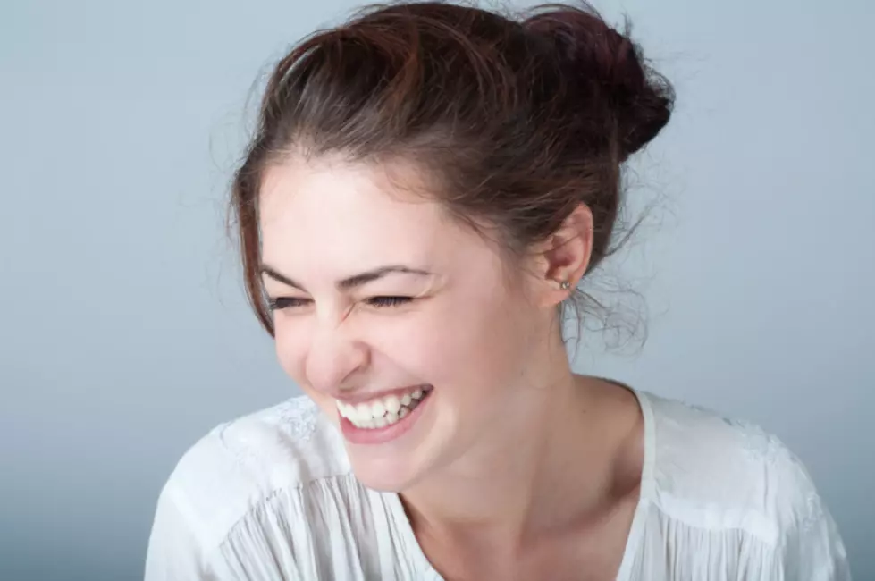 Smiling More Often Tricks Your Brain Into Thinking You’re Happy
