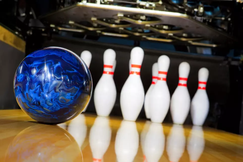 Midwest Man Puts Father&#8217;s Ashes in Bowling Ball, Rolls Perfect Game