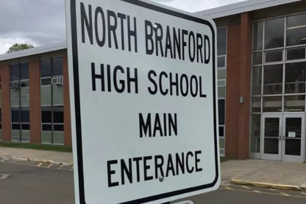 Misspelled High School &#8220;Entrance&#8221; Sign Goes Unnoticed For Months