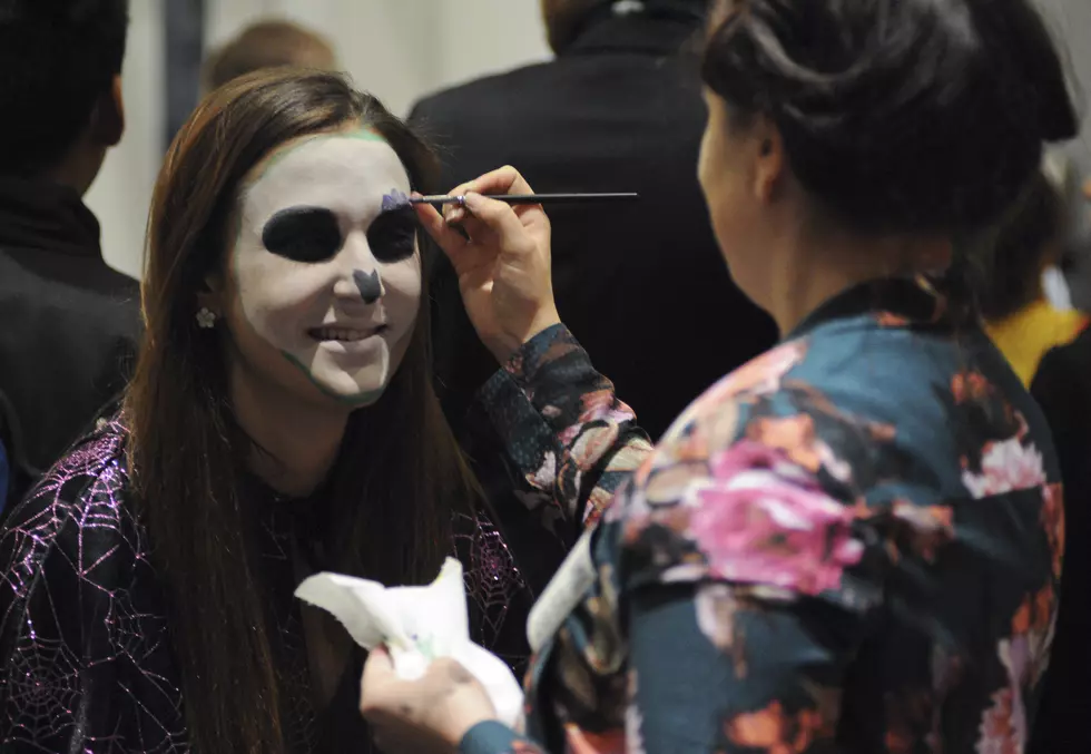 Learn How to Apply Halloween Makeup Like a Pro