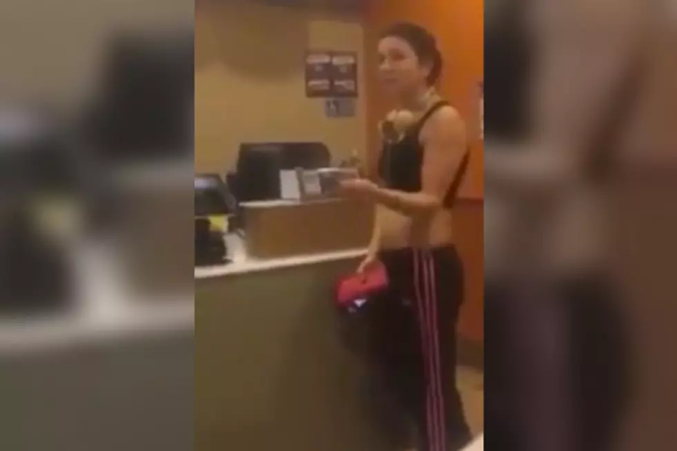 Drunk Woman Calls Taco Bell Racist After Trying to Order French Fries