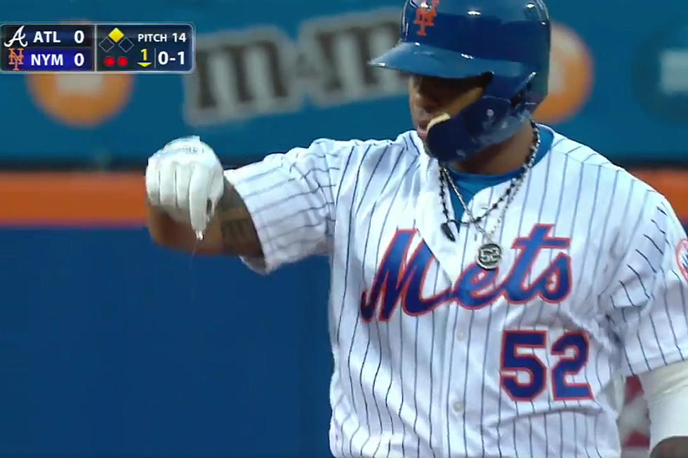 Yoenis Cespedes’ Necklace Broke and Scattered Diamonds on the Infield