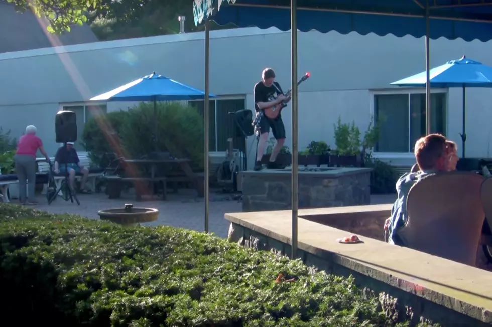 Guitarist Shreds Jimi Hendrix at Senior Living Center