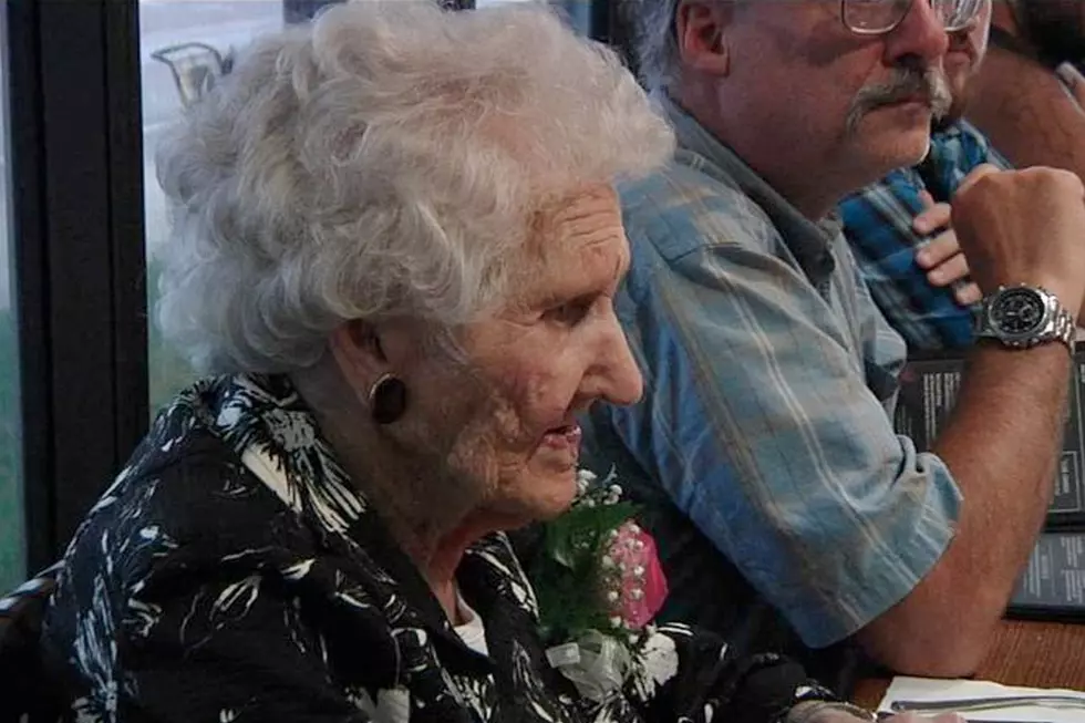 109-Year-Old Takes Advantage of Restaurant’s Birthday Discount, Gets Paid to Eat