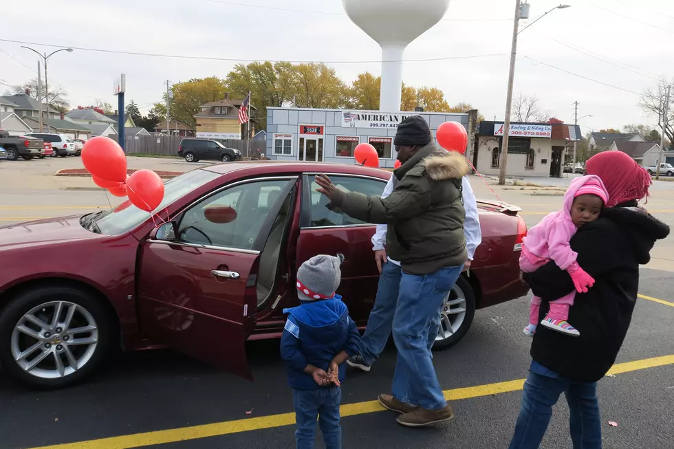 Moline Officer Pays It Forward, Gifts Car to Family in Need