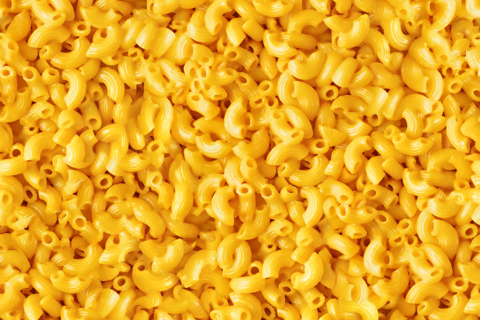 The QC Can Now Buy Costco's 27-Pound Bucket of Mac and Cheese