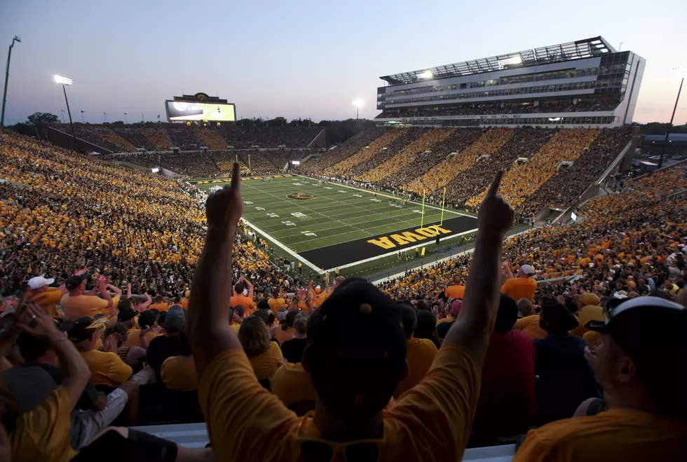 Iowa Athletics Approve Beer, Wine Sales Throughout Kinnick Stadium This Fall