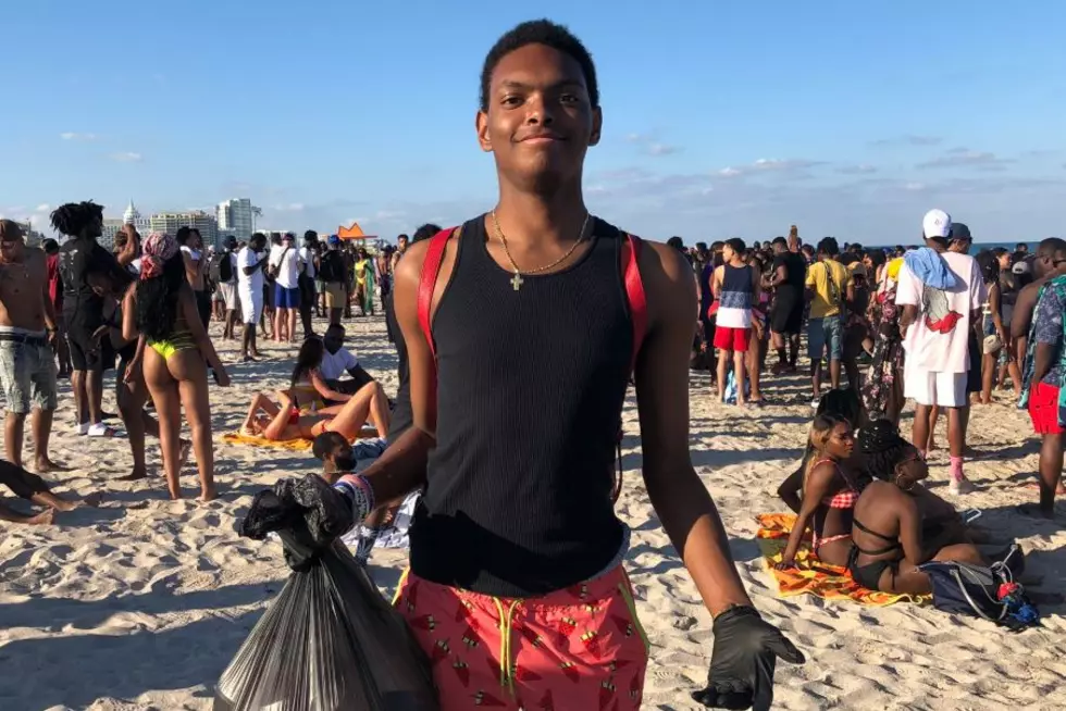College Student Spent His Spring Break Cleaning Up Trash on the Beach