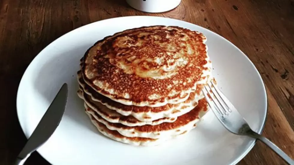 It&#8217;s National Pancake Day! How Often Do You Eat Breakfast in the P.M.?