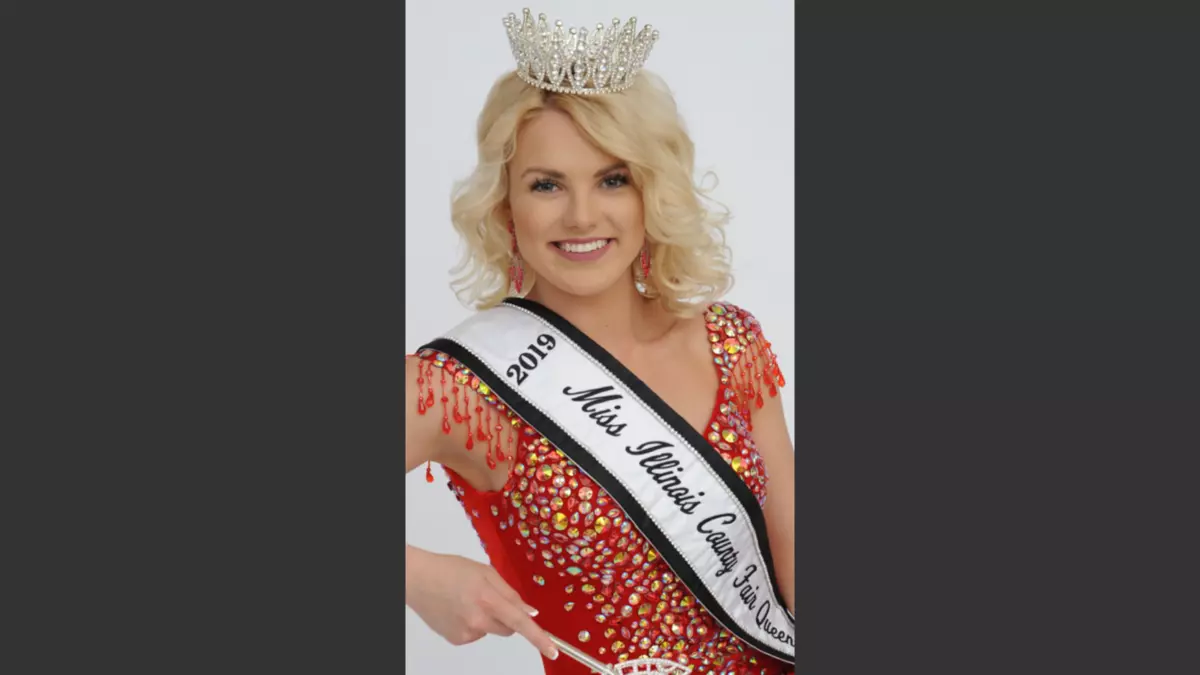 Miss Illinois County Fair Queen Relieved of Duties for Joining Army