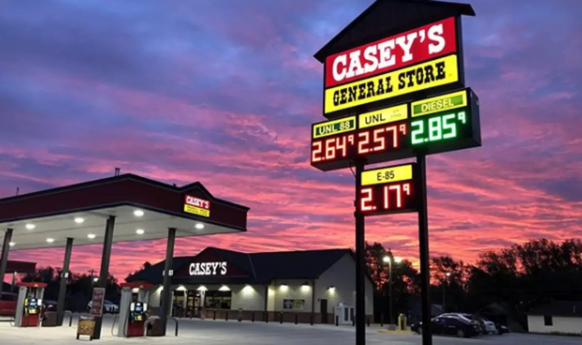 Casey’s Pizza Tops Are Going Digital