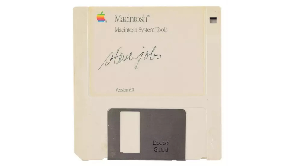 Mac Floppy Disk Signed by Steve Jobs Sells for $84,115