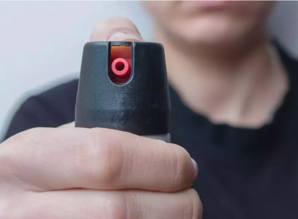 7th Grader Sends 41 To Hospital After Mistaking Pepper Spray For Body Spray