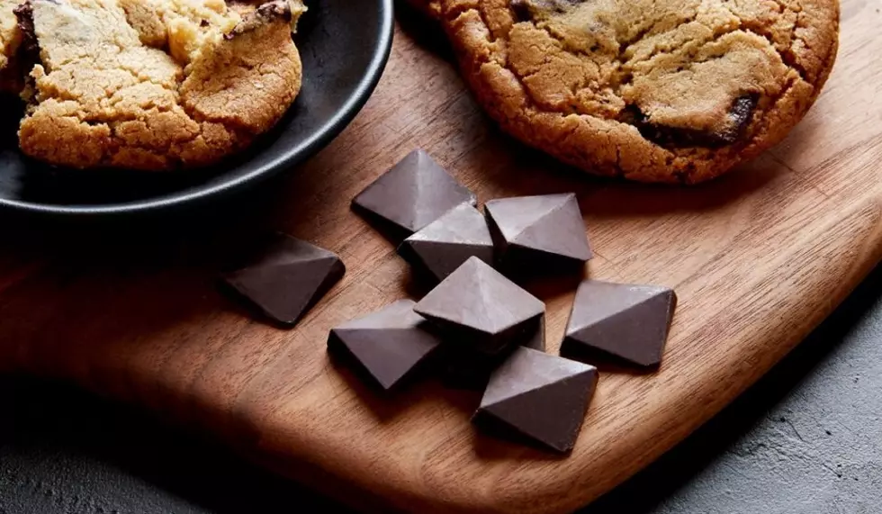 Tesla Engineer Creates The Perfect Chocolate Chip