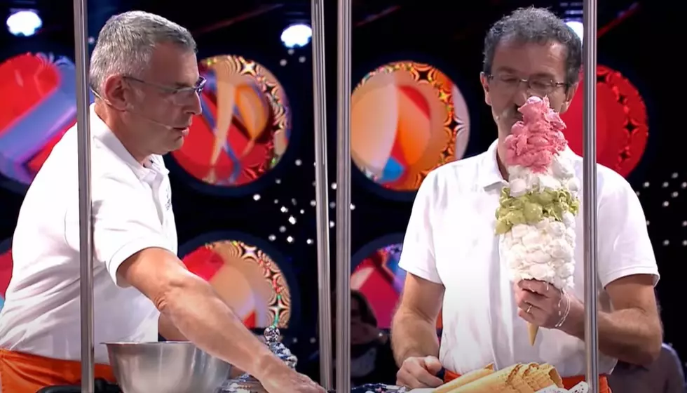 Man Holds Record For Most Ice Cream Scoops On a Cone