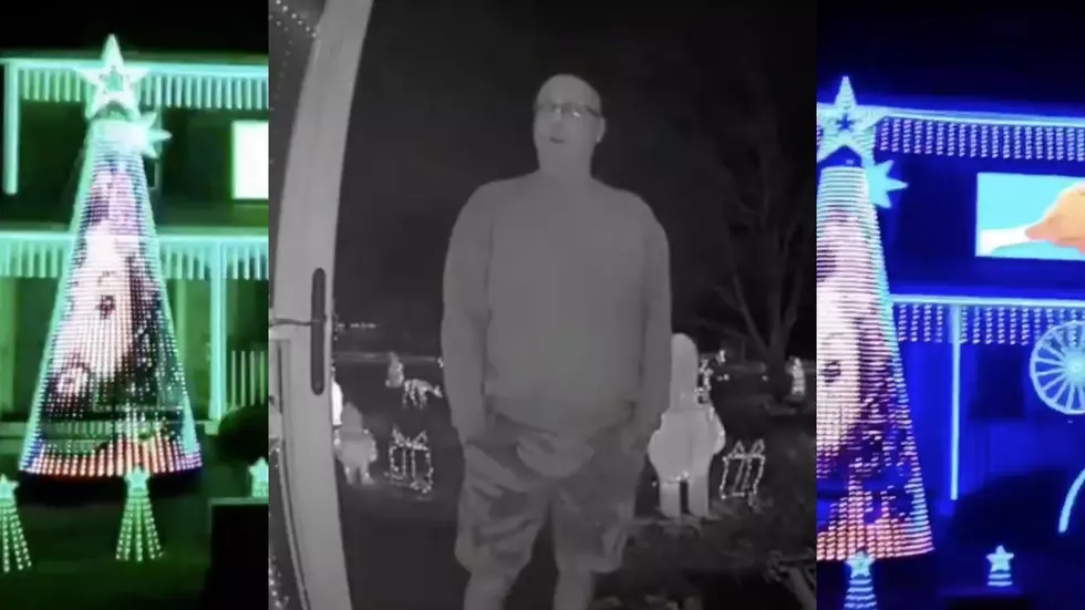 Video Shows Neighbor Confronting Man For His Awesome Christmas Light Show