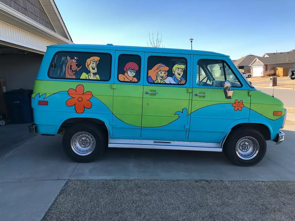 Man Spends Pandemic Converting Old Van Into Mystery Machine