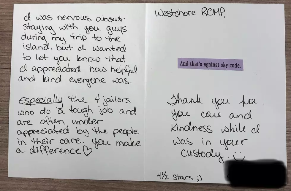 Woman Held in Police Custody Gives Jail 4.5 Star Review in Thank-You Card