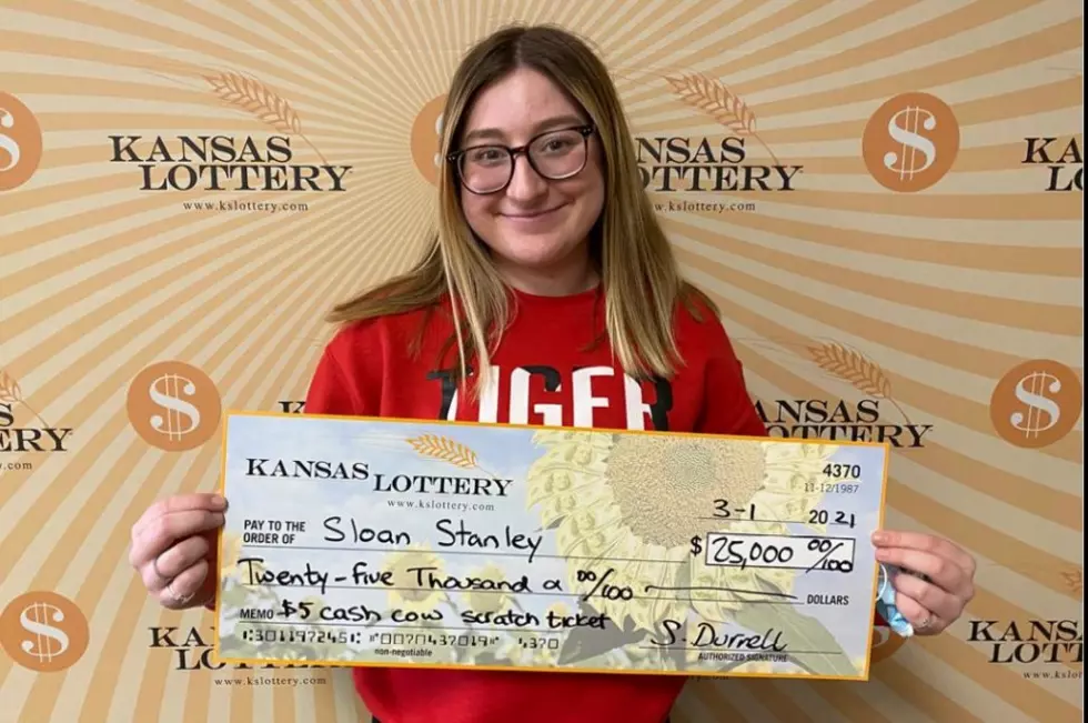 18-Year-Old Wins $25K From Her First Lottery Ticket
