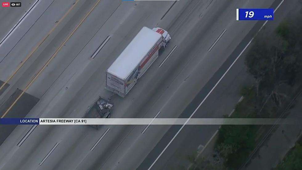 Stolen U-Haul Chased By Police Filmed From News Chopper