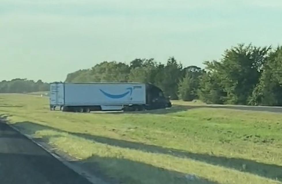 Amazon Driver Takes His Job Seriously, Off-Roads During Traffic Jam