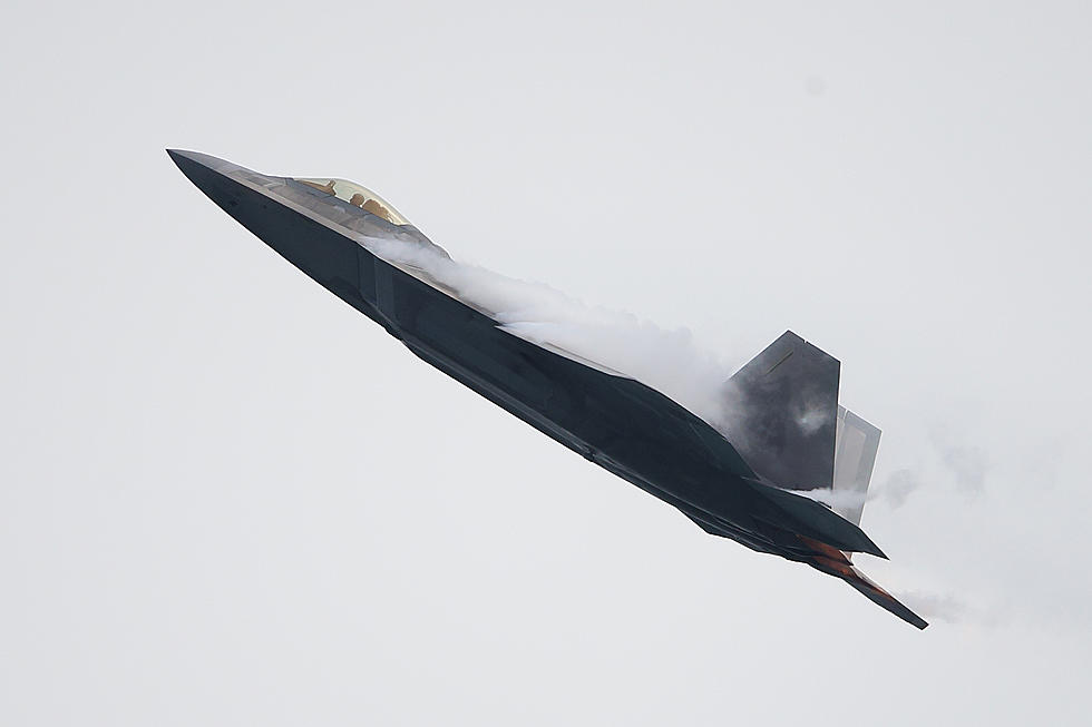 F-22 Raptor Demo Team In QC Air Show Led By Davenport Native