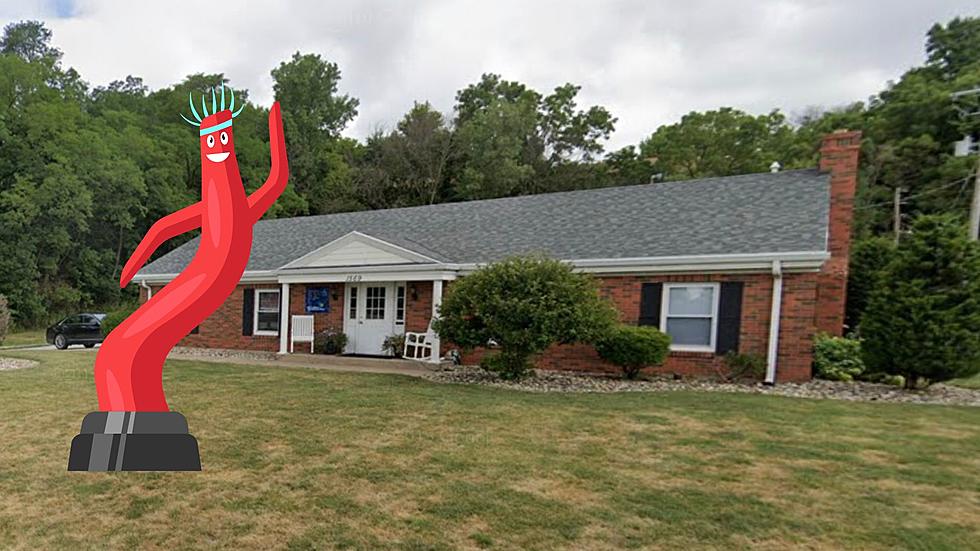 An Iowa Business is Facing Fines for an Inflatable &#8216;Wacky Arm Man&#8217; Display