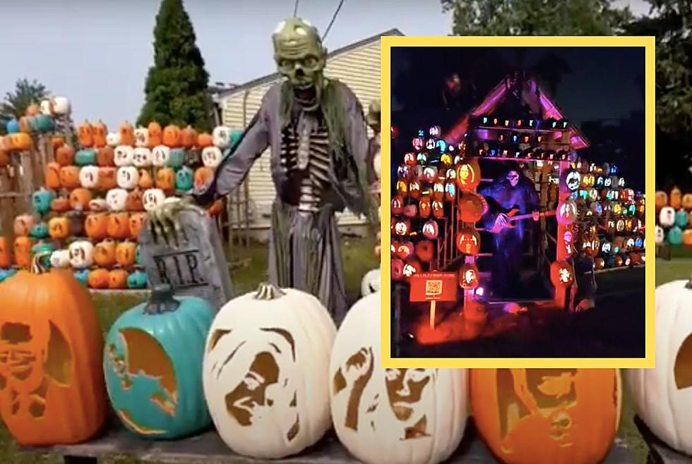 Rhode Island Man Creates A House Of 1,000 Pumpkins To Raise Funds For Cancer Society