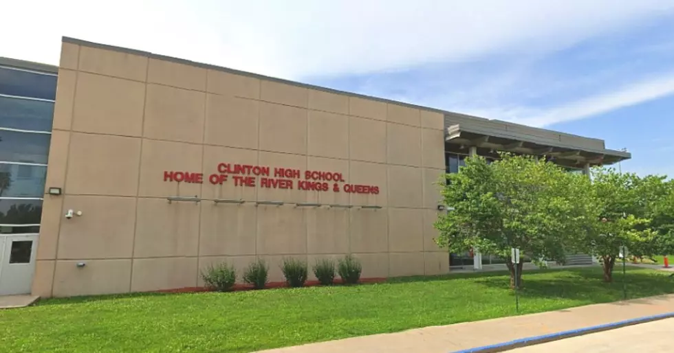Iowa Teacher Fired After Allegedly Offering Extra Credit for GoFundMe Donations