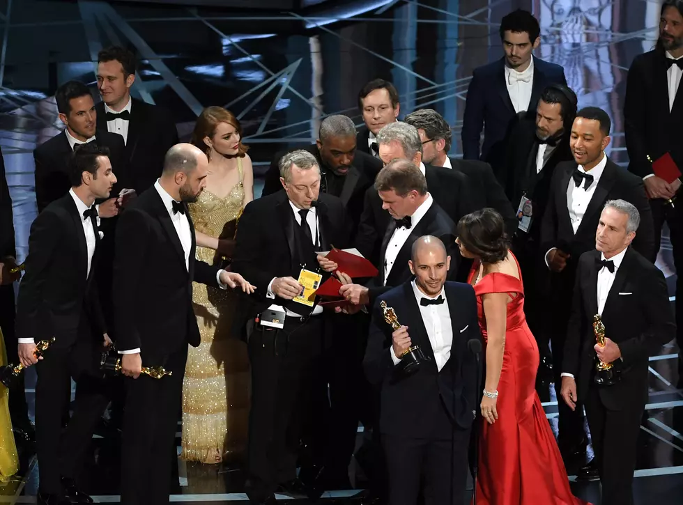 The Incredible Story Behind the Oscars #EpicFail