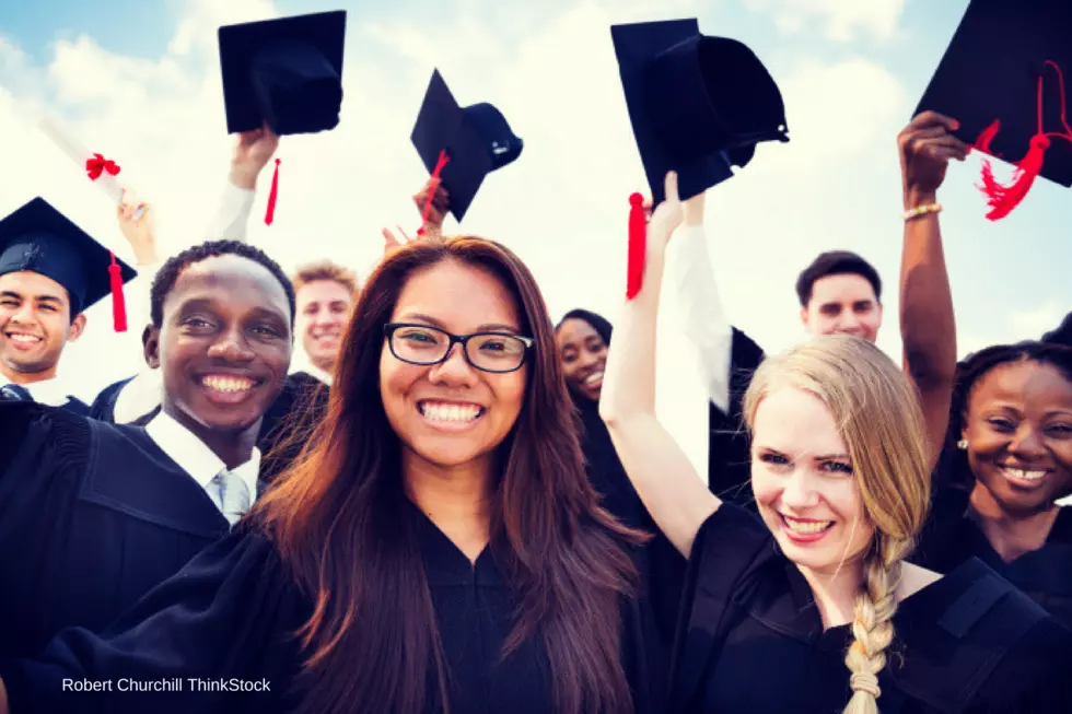 The 9 People You Will Meet At A Graduation Ceremony in Minnesota