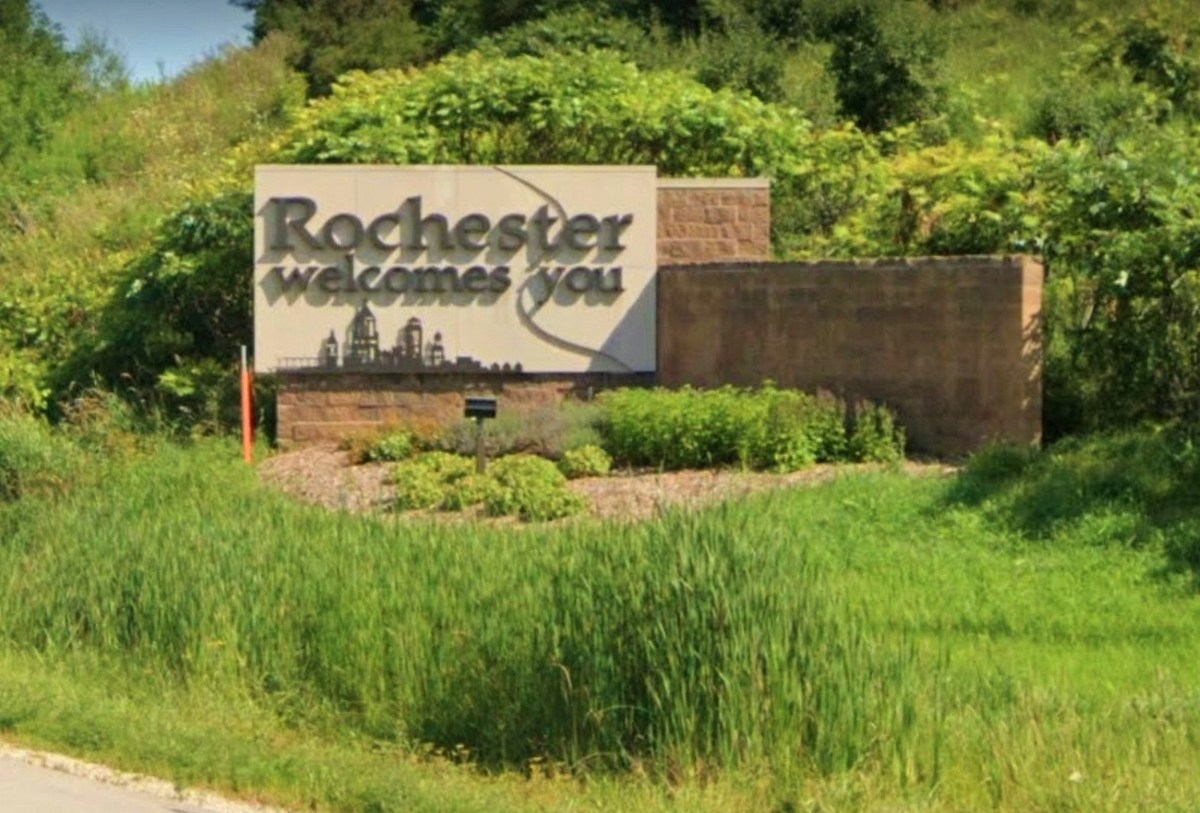 Rochester Welcomesign Help Us Make Rochester A Little Less Trashy