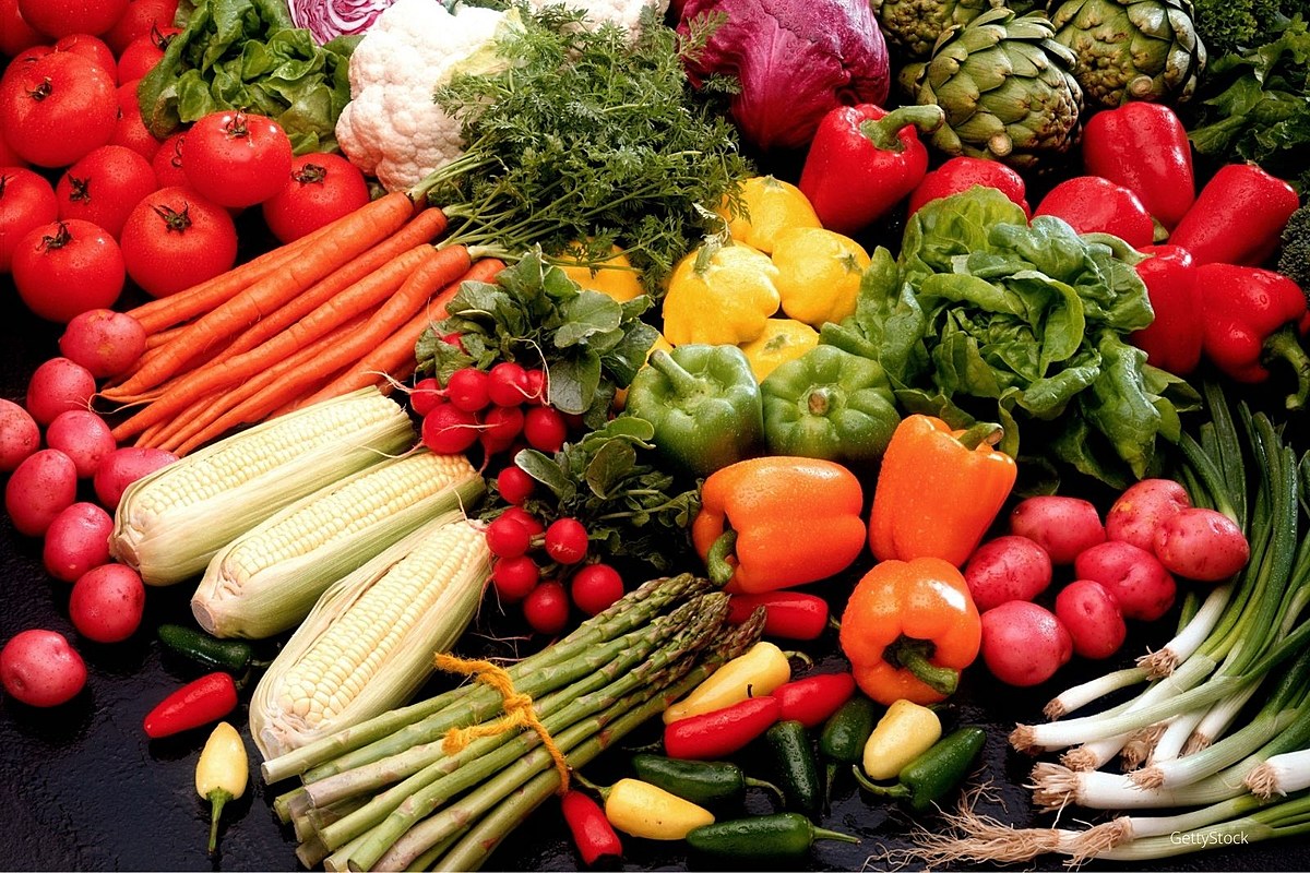 Овощи кучей. Свежие овощи и фрукты. Овощные растения. Итальянские овощи. Свежие овощи и зелень.