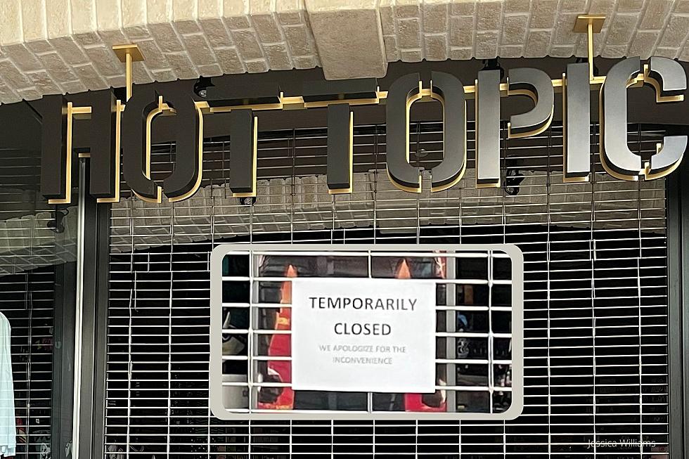 Popular Teen Store at Apache Mall in Rochester is Temporarily Closed