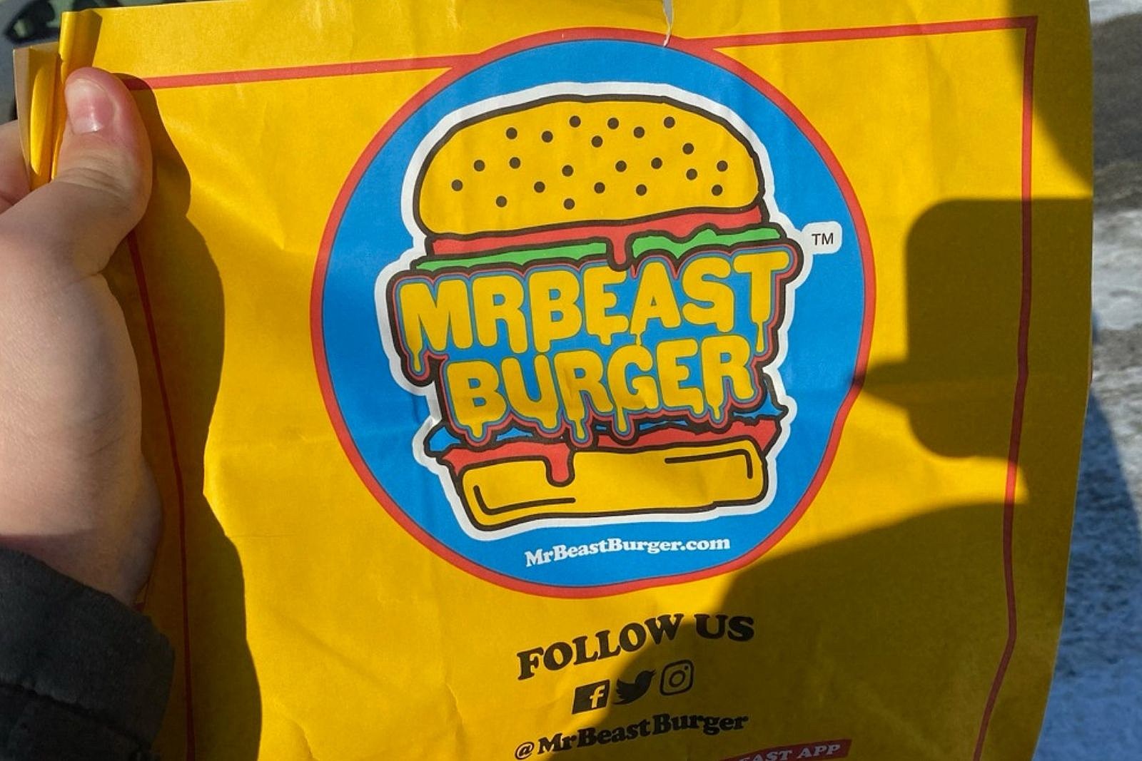 Let's Review MrBeast Burger!