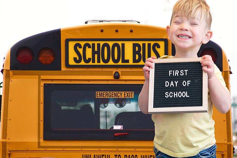 Minnesota Moms&#8217; Favorite (and Free) First Day of School Signs