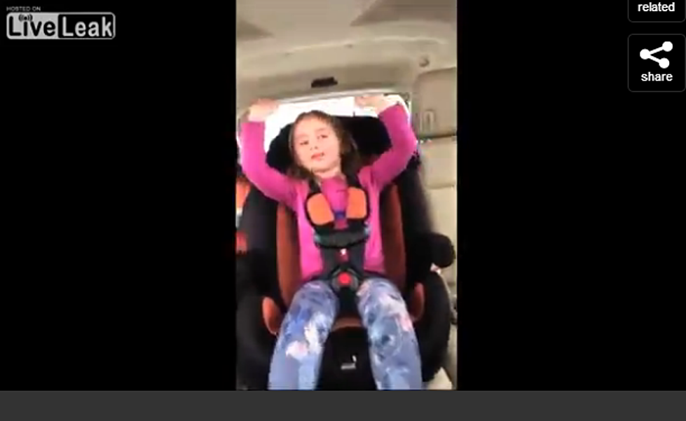 Mom Wrecks Car While Filming Kids in Back Seat – [Video]