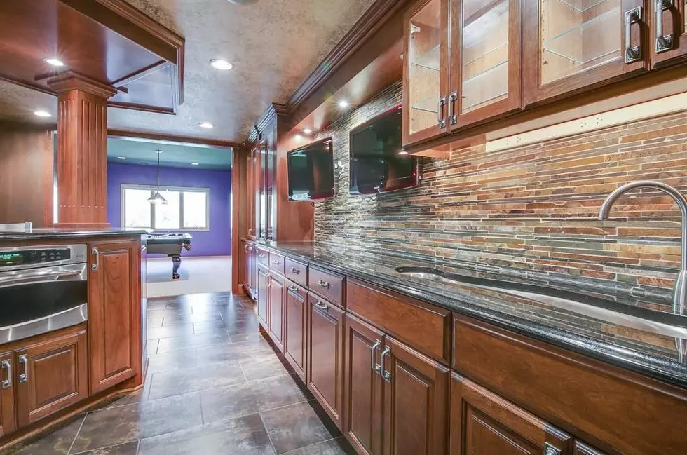 You Can Buy Adrian Peterson’s Minnesota Home