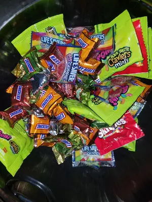 Rochester Dentist will Pay Cash for Your Leftover Halloween Candy