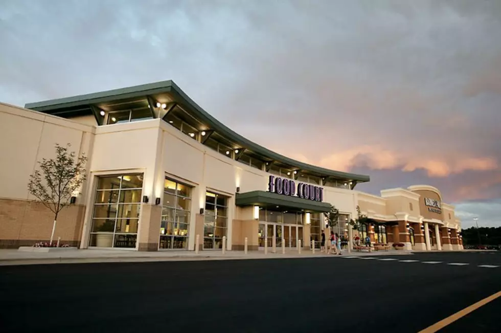 Say Goodbye to Another Store Inside the Apache Mall