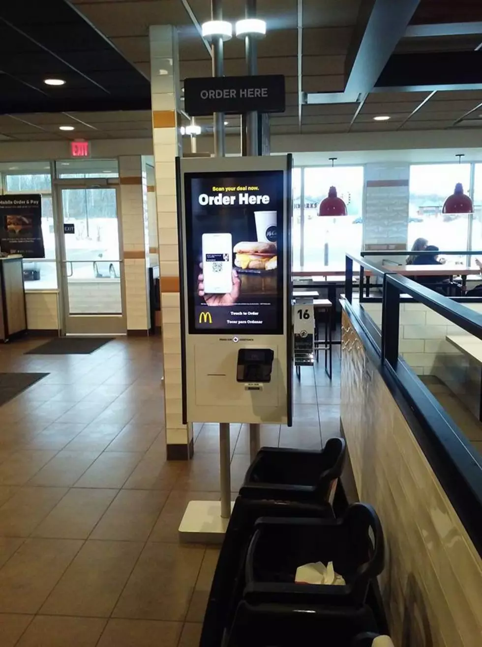 Kiosks Replace Cashiers at McDonald&#8217;s
