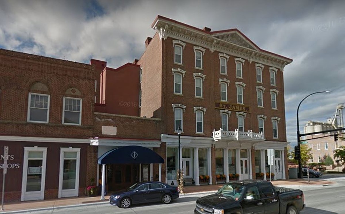 Would You Stay At This Haunted Hotel In Southeast Minnesota