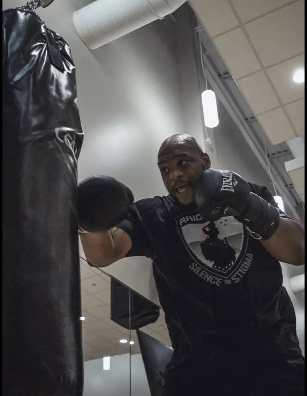 Professional Boxer Teaching Classes in Rochester