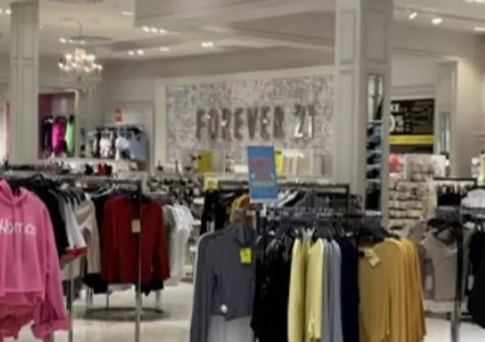 Forever 21 With 800+ Stores Files Bankruptcy