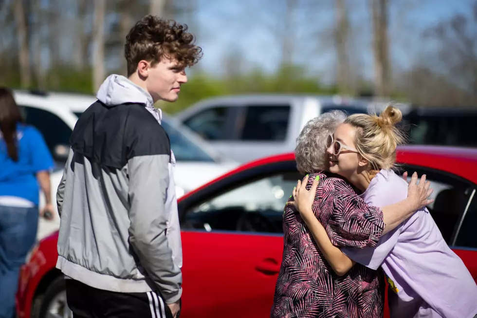 Pastor In Tennessee Offers Drive In Mass