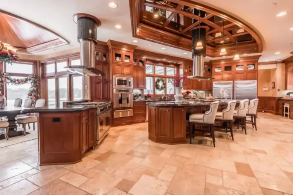 Minnesota's Most Luxurious Airbnb is Just 60 Min. from Owatonna