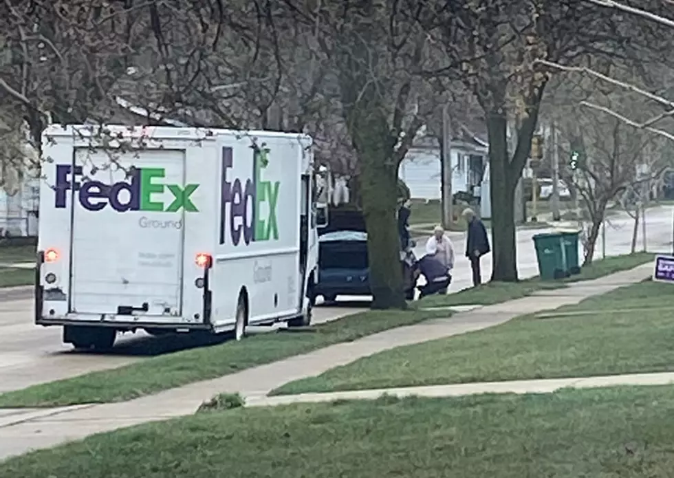 Rochester FedEx Driver&#8217;s Kind Act Caught On Camera