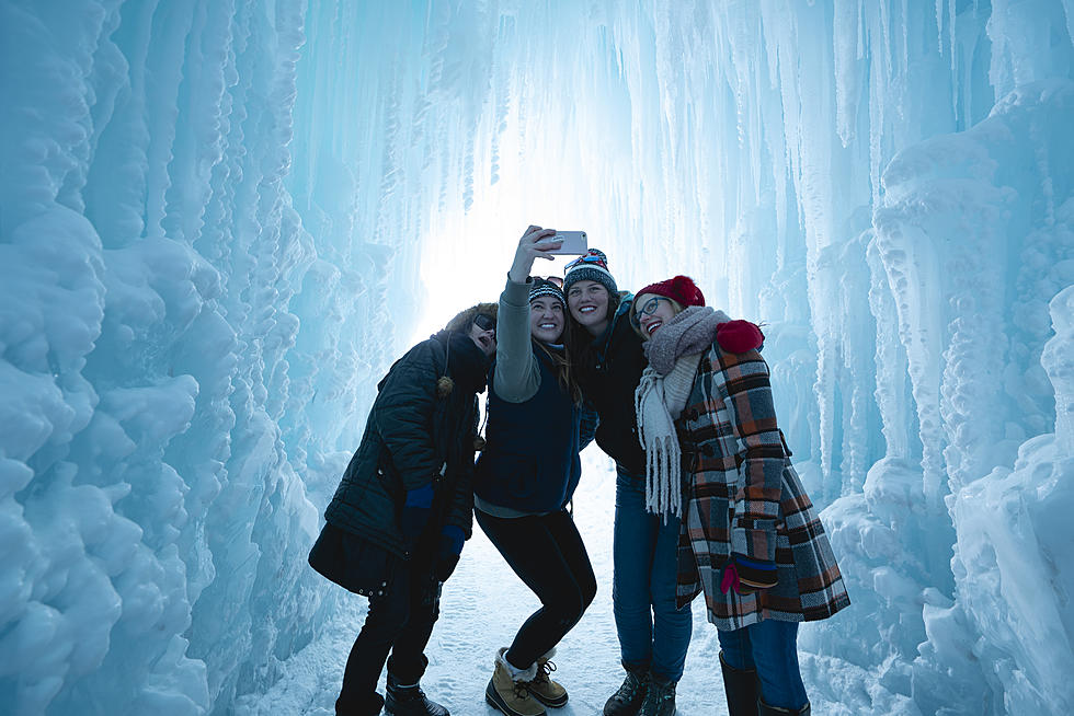 Minnesota&#8217;s Incredible Ice Castles Attraction Is Now Open!